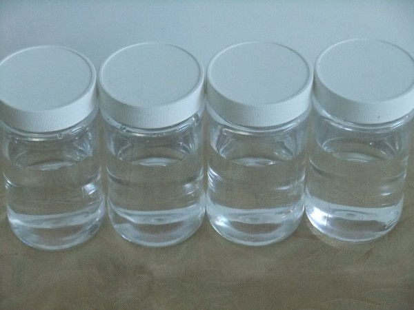 親水性辛癸酸甘油酯
